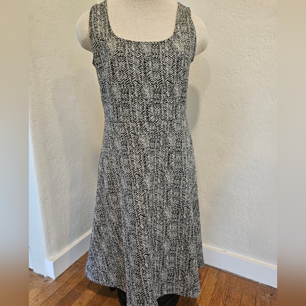 Banana Republic Women's Grey and Black Dress Size S